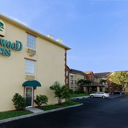 Intown Suites Extended Stay Fort Myers Fl